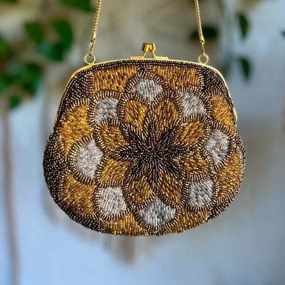 Vintage Beaded Evening Bag Gold Silver Purse, Strap Drop, Kiss-Lock Clutch - Picture 1 of 11
